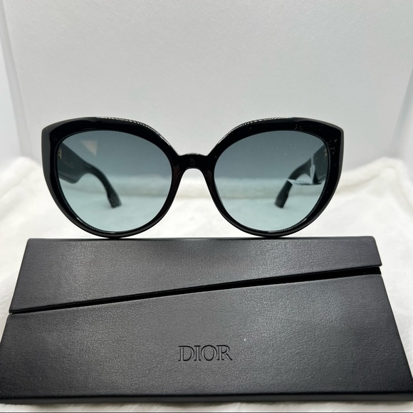 Dior Sunglasses New Authentic Christian Dior Classic Black Sunglasses - Picture 2 of 7